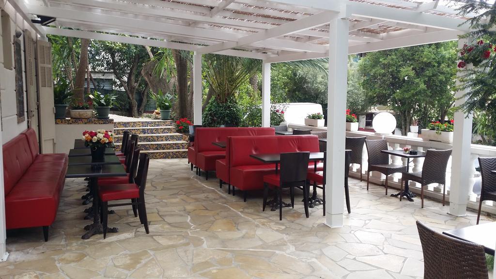 Oxford Hotel 3*